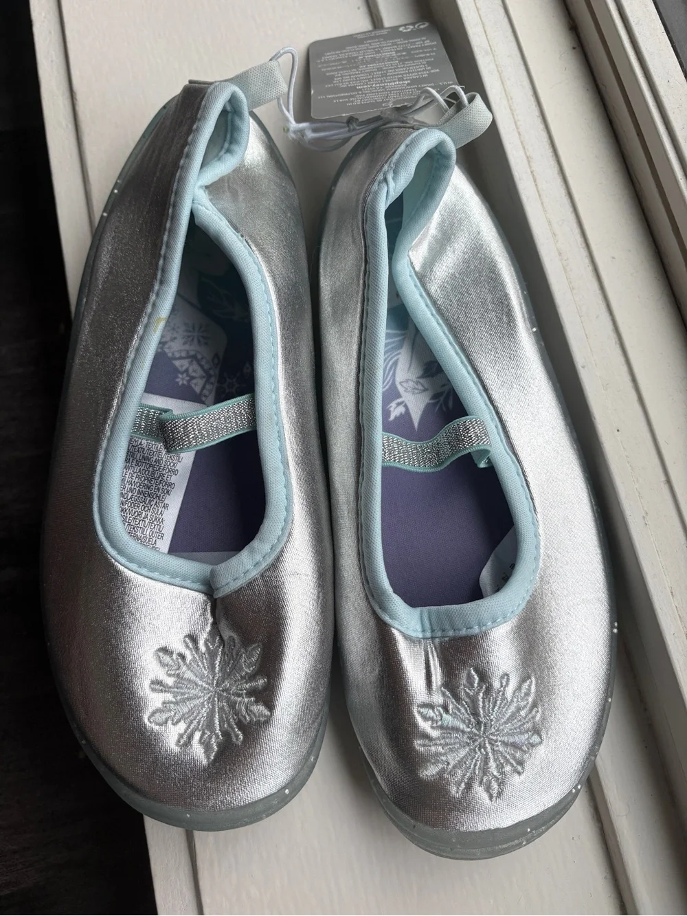 ❄️ Disney Frozen Elsa Water Shoes ❄️ Girls Size 1 • NWT ✨